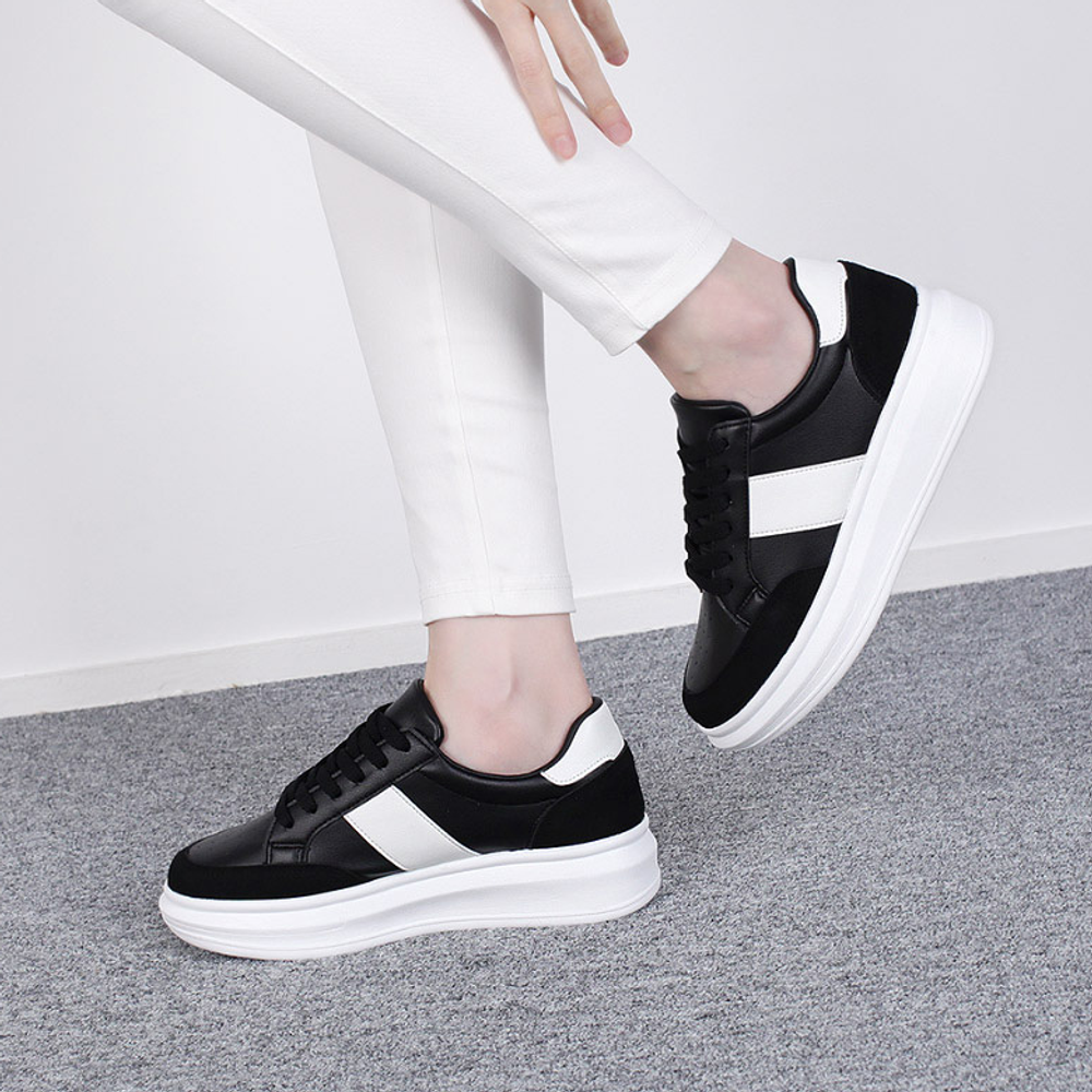[GIRLS GOOB] Women's Lace Up Casual Comfort Sneakers, Classic Fashion Shoes, Synthetic Leather + Suede - Made in KOREA